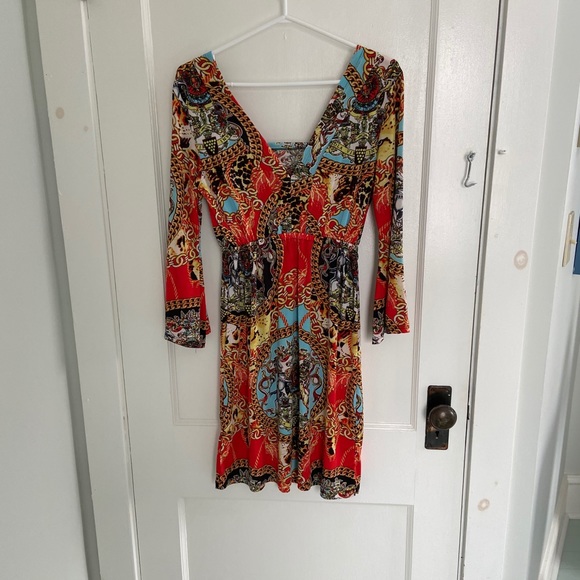 Fun Status Print Dresses - Picture 5 of 11
